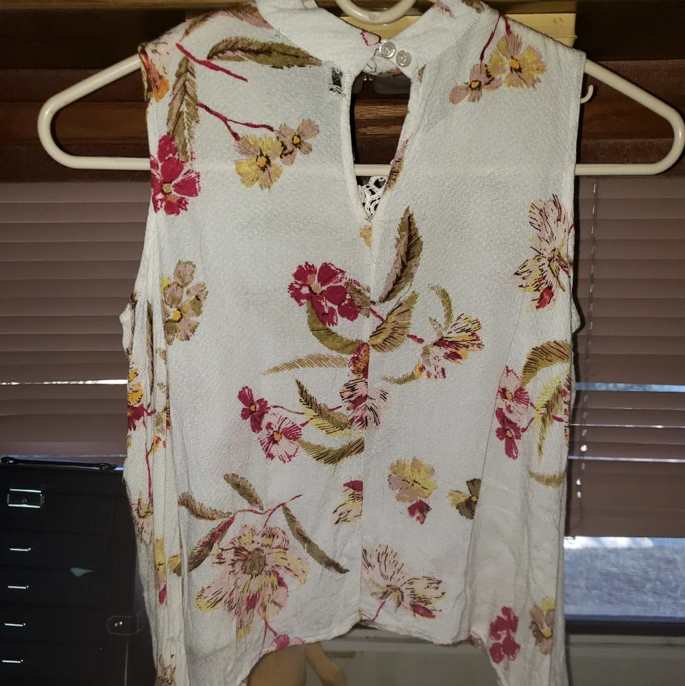 Girls long sleeve, bare shoulder blouse - Picture 5 of 8